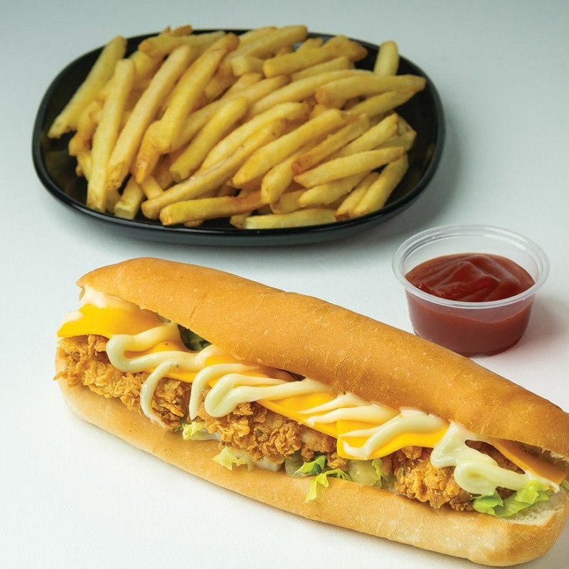 كرسبي سندويش كبير وجبة