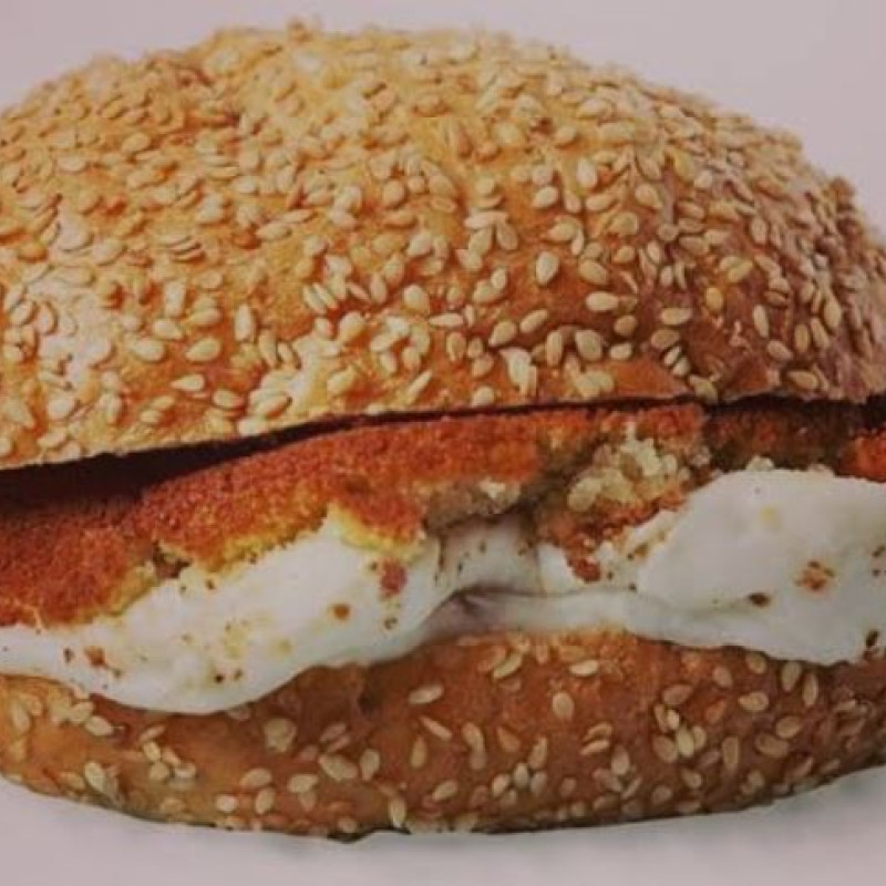 كنافة بالجبن (كعكة) بالقطر